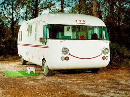 smiley-airstream_0