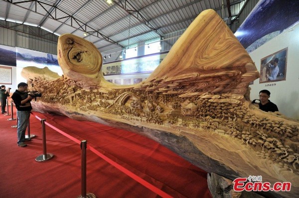 longest-wood-carving